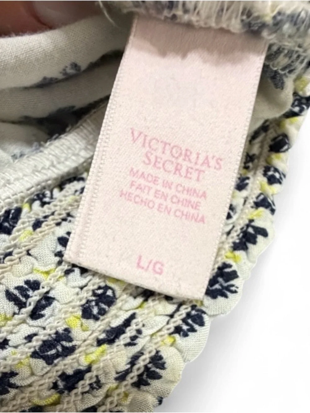 Victoria’s Secret White & Navy Floral Lounge Pajama Set | Top M & Pants L | Boho